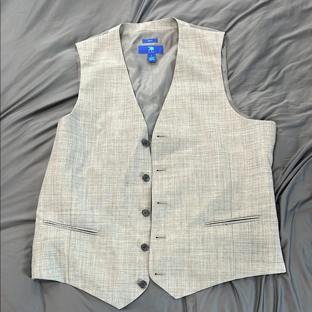 Egara Gray Textured Vest Classic Tailored Fit